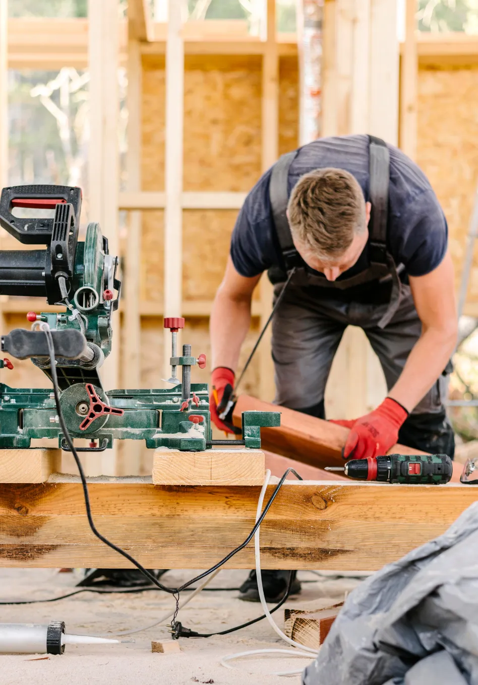 Home Wow Pro construction professional working on wood carpentry for residential and commercial building projects in Los Angeles
